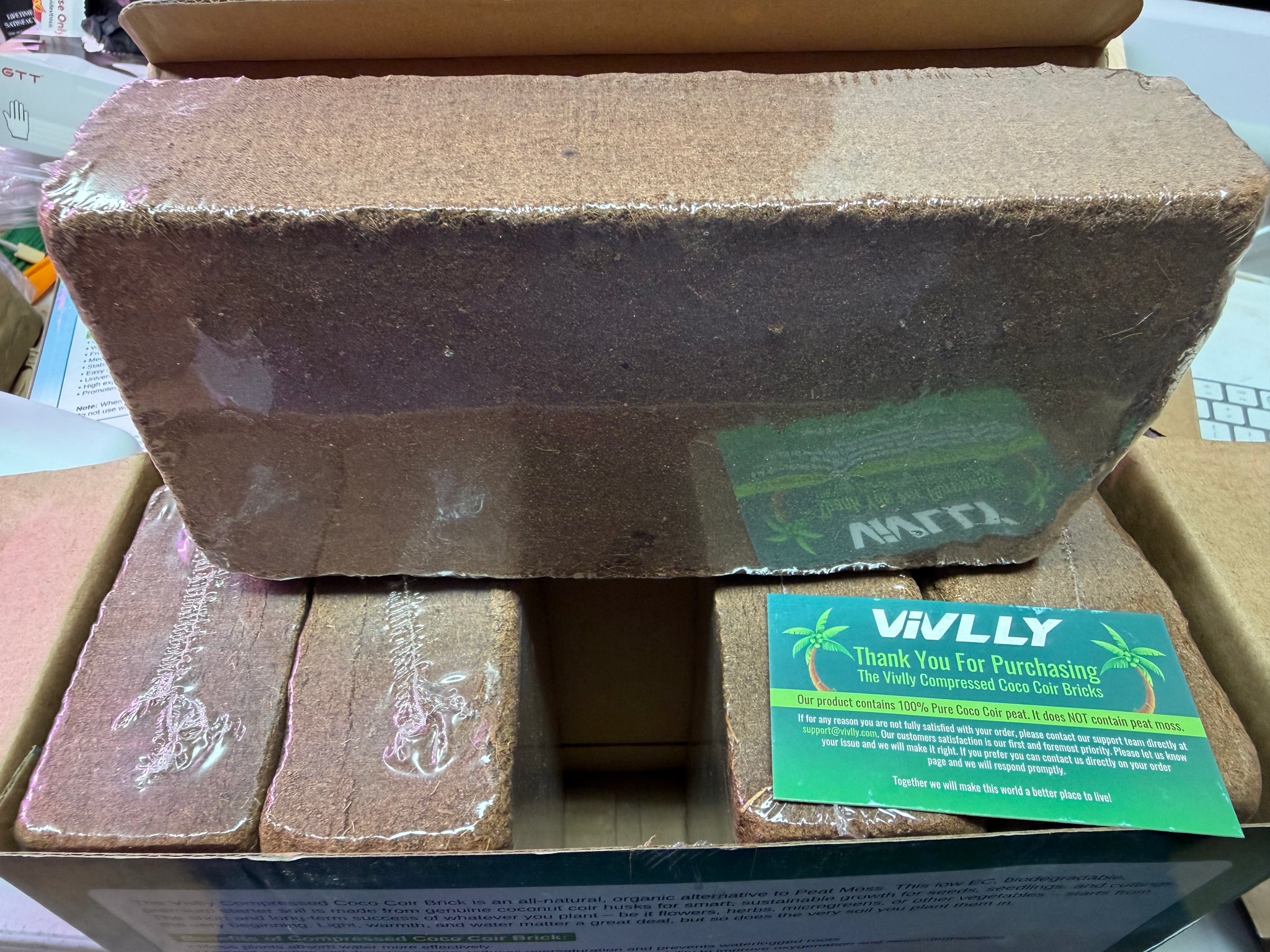 Coconut Coir Brick (Half Cubic Foot)